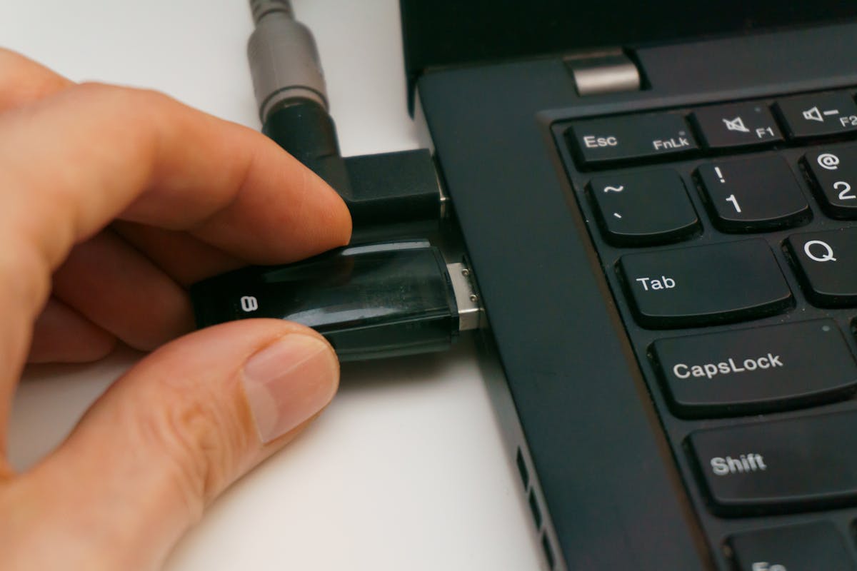 Bootfähigen USB-Stick erstellen mit Windows 11 - Lösung