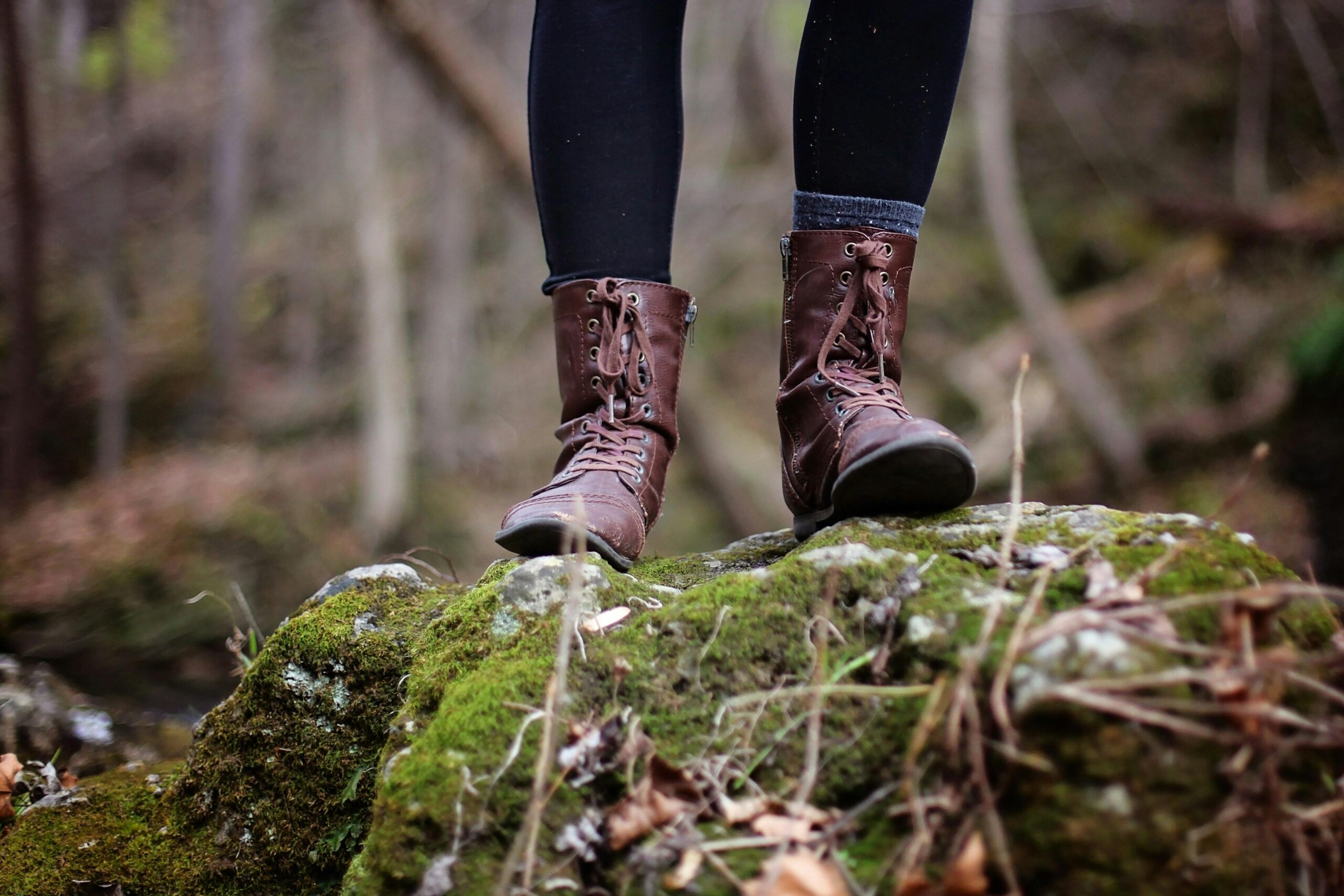 Welche Schuhe eignen sich am besten für lange Spaziergänge im Wald?
