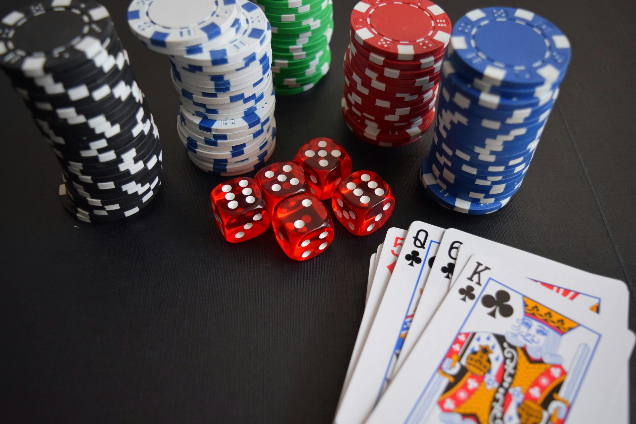 Wie erhöhe ich die Gewinnchancen bei Online-Poker?